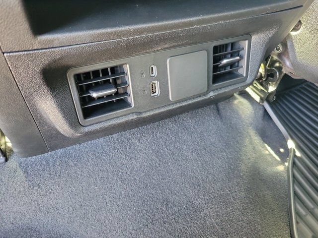 Used 2024 Chevrolet Silverado 1500 Custom RWD image 15