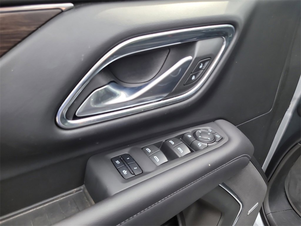 Used 2023 Chevrolet Tahoe LT w/ Luxury Package image 17