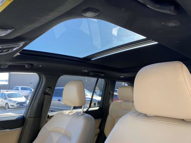 Used 2023 Jeep Grand Cherokee Limited image 19