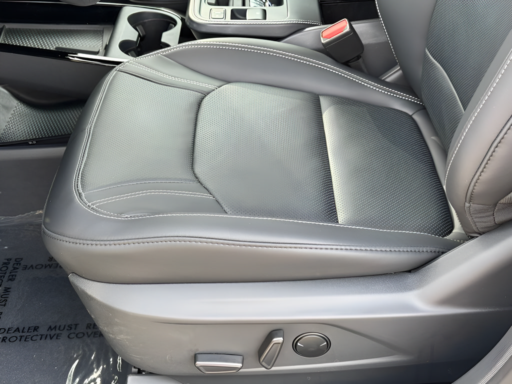 Certified 2025 Ford Mustang Mach-E Premium RWD image 35