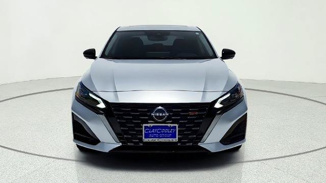 Used 2023 Nissan Altima 2.0 SR FWD image 2