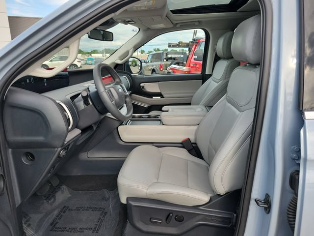 Certified 2025 Ford Expedition Active AWD/4WD image 21