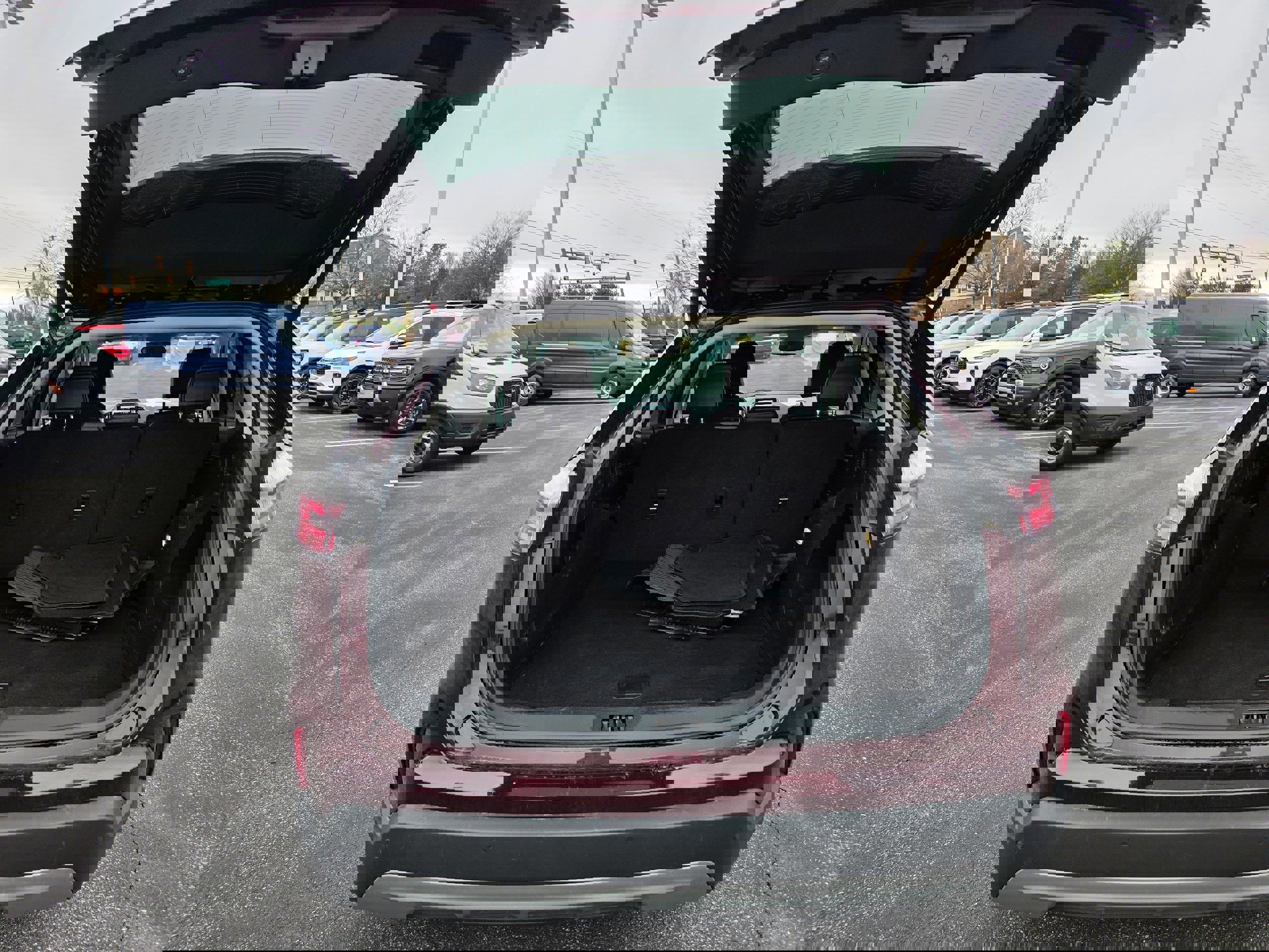 Certified 2022 Ford Edge SEL w/ Convenience Package image 9