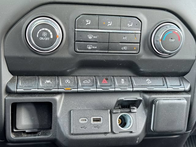 Used 2022 Chevrolet Silverado 1500 Custom Trail Boss AWD/4WD image 18