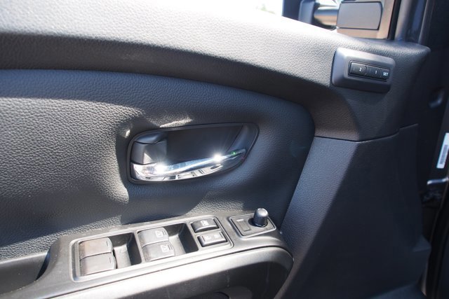 Used 2023 Nissan Titan PRO-4X w/ Pro-4x Convenience Package AWD/4WD image 21