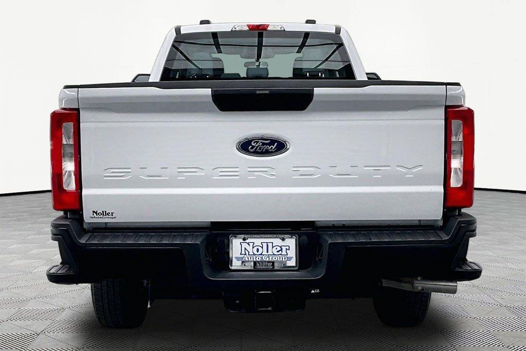 Certified 2026 Ford F350 XL AWD/4WD image 4