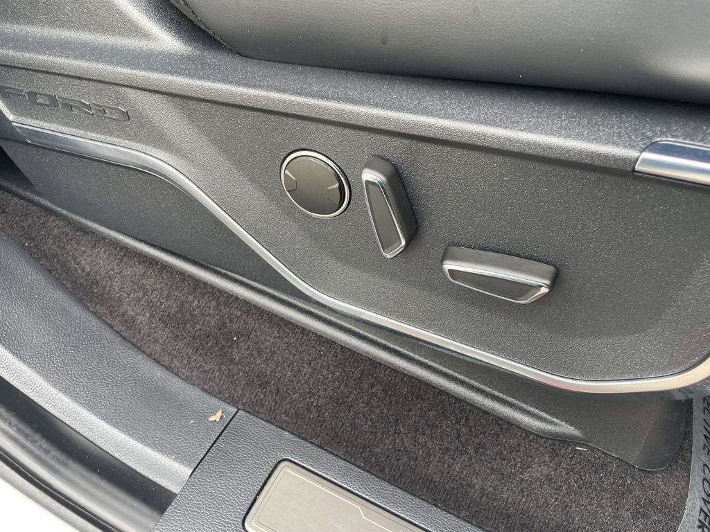 Certified 2022 Ford F150 Raptor w/ Equipment Group 801A High image 29