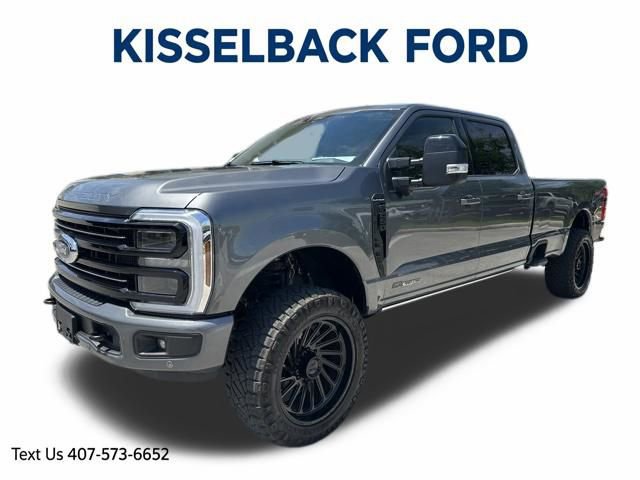 Certified 2025 Ford F250 Platinum w/ FX4 Off-Road Package AWD/4WD image 9