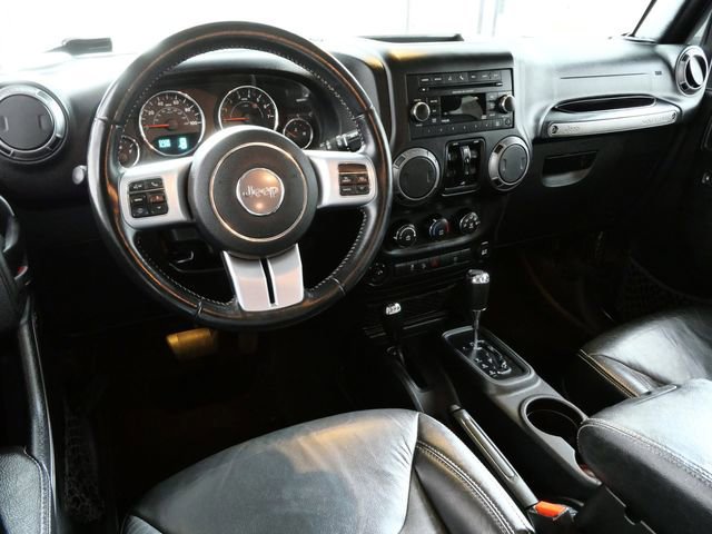 Used 2017 Jeep Wrangler Unlimited Sport image 8