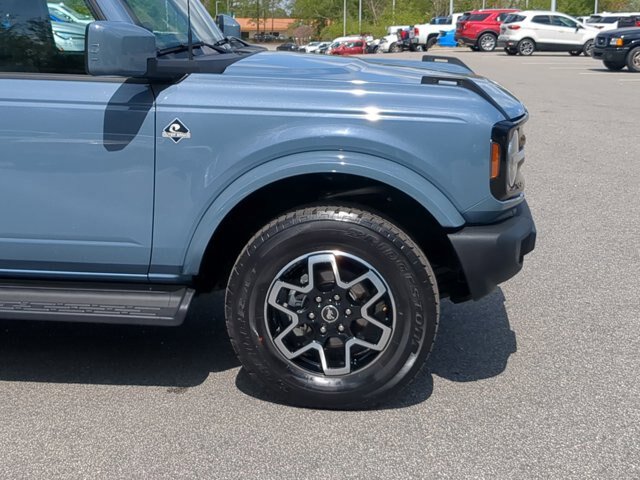 Certified 2025 Ford Bronco Outer Banks AWD/4WD image 11