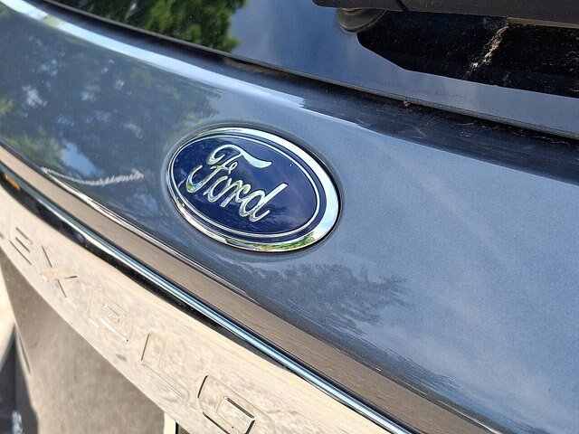 Certified 2022 Ford Explorer XLT w/ Equipment Group 202A AWD/4WD image 16