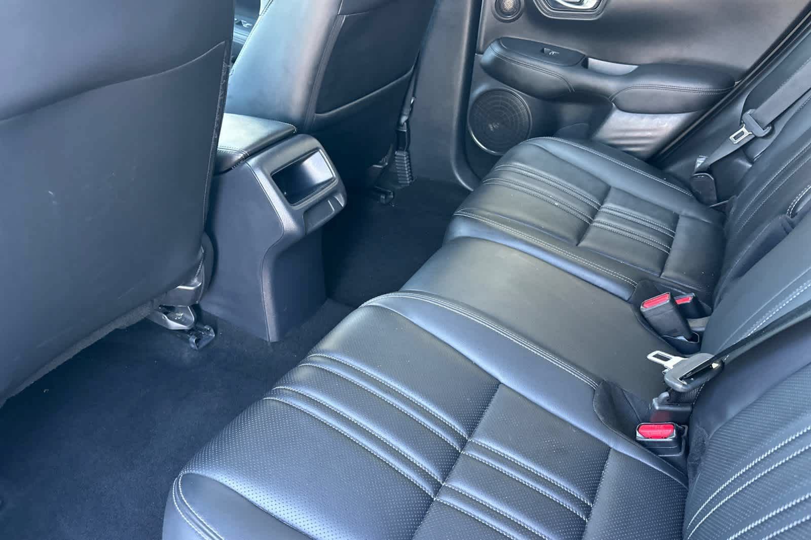 Used 2024 Honda HR-V EX-L image 4