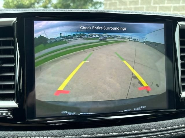 Used 2024 Chrysler Pacifica Limited FWD image 24