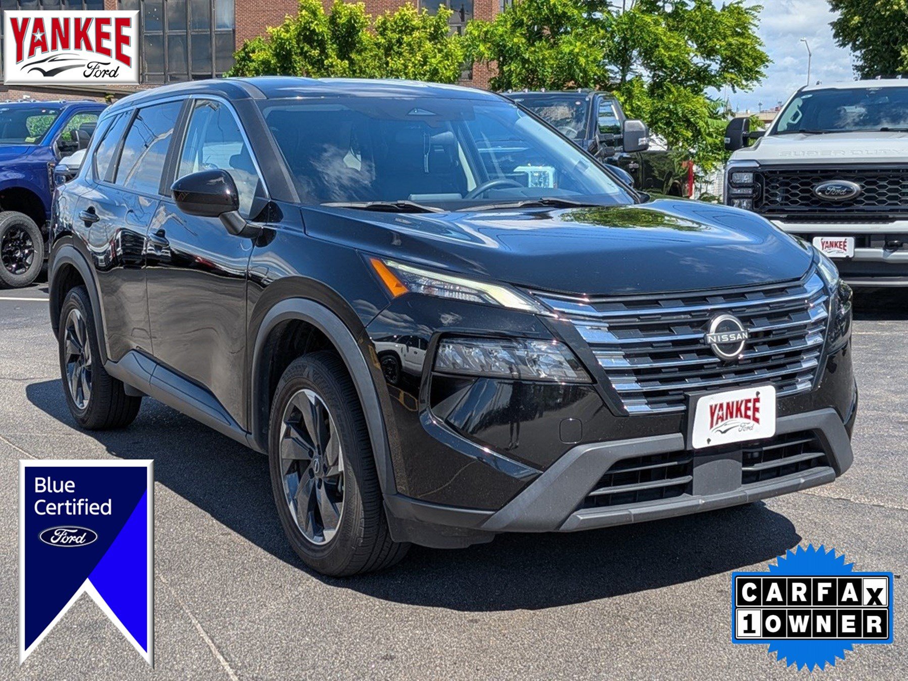 Used 2024 Nissan Rogue SV AWD/4WD image 1