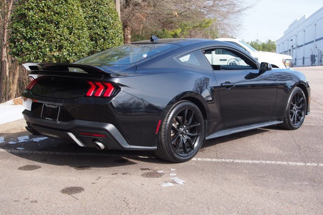 Certified 2024 Ford Mustang Coupe image 5