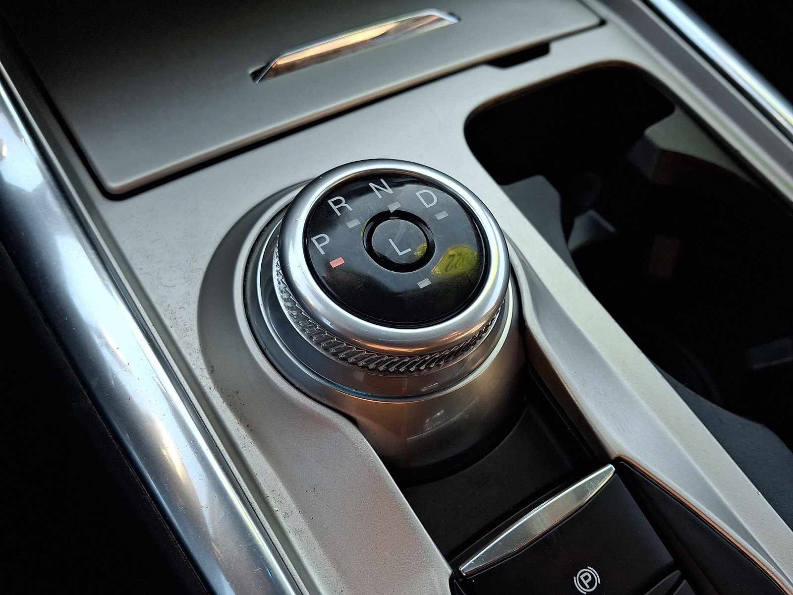 Certified 2022 Ford Explorer Platinum w/ Equipment Group 601A image 15