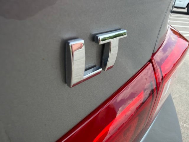 Used 2023 Chevrolet Malibu LT FWD image 9
