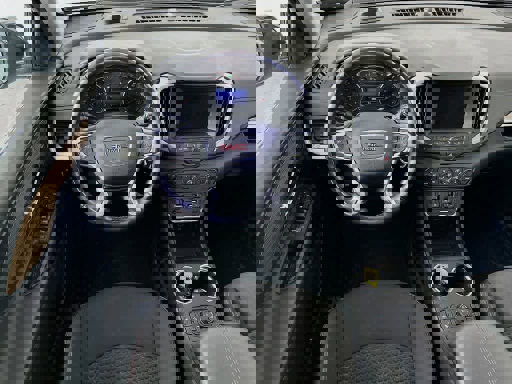 Used 2021 GMC Terrain SLE w/ Driver Convenience Package image 10