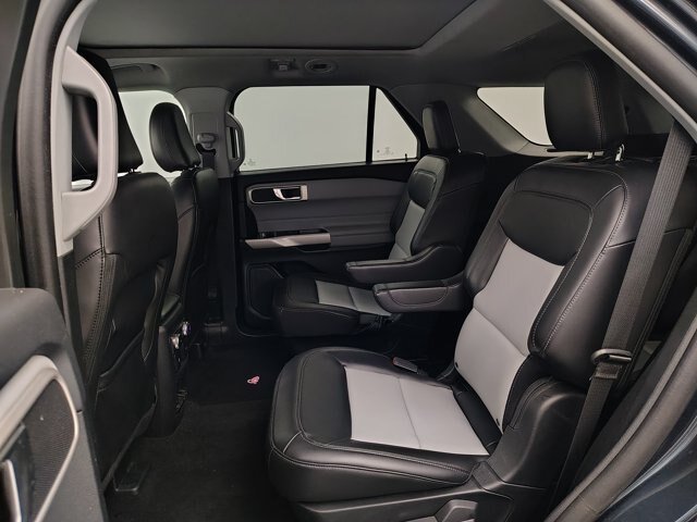 Certified 2024 Ford Explorer XLT w/ Equipment Group 202A AWD/4WD image 13