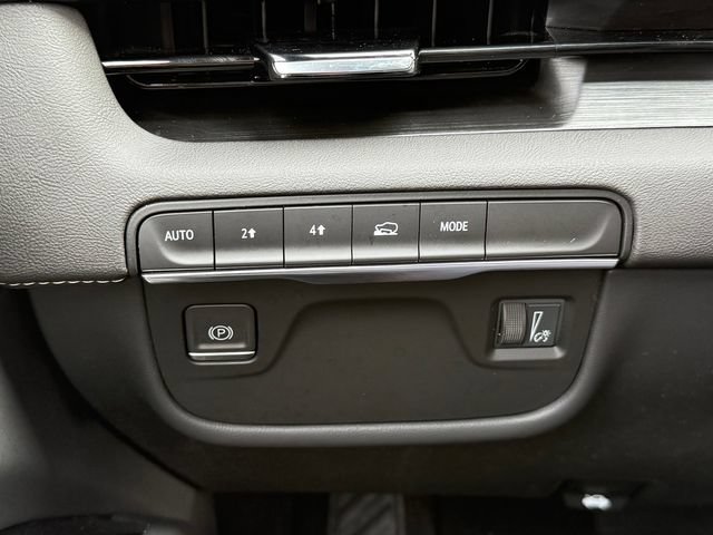 Used 2024 Cadillac Escalade Premium Luxury w/ LPO, Floor Liner Package AWD/4WD image 23