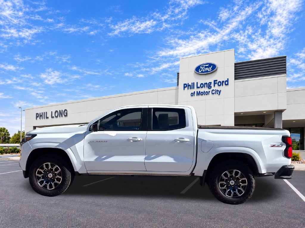Used 2024 Chevrolet Colorado Z71 w/ Z71 Convenience Package 2 AWD/4WD image 5