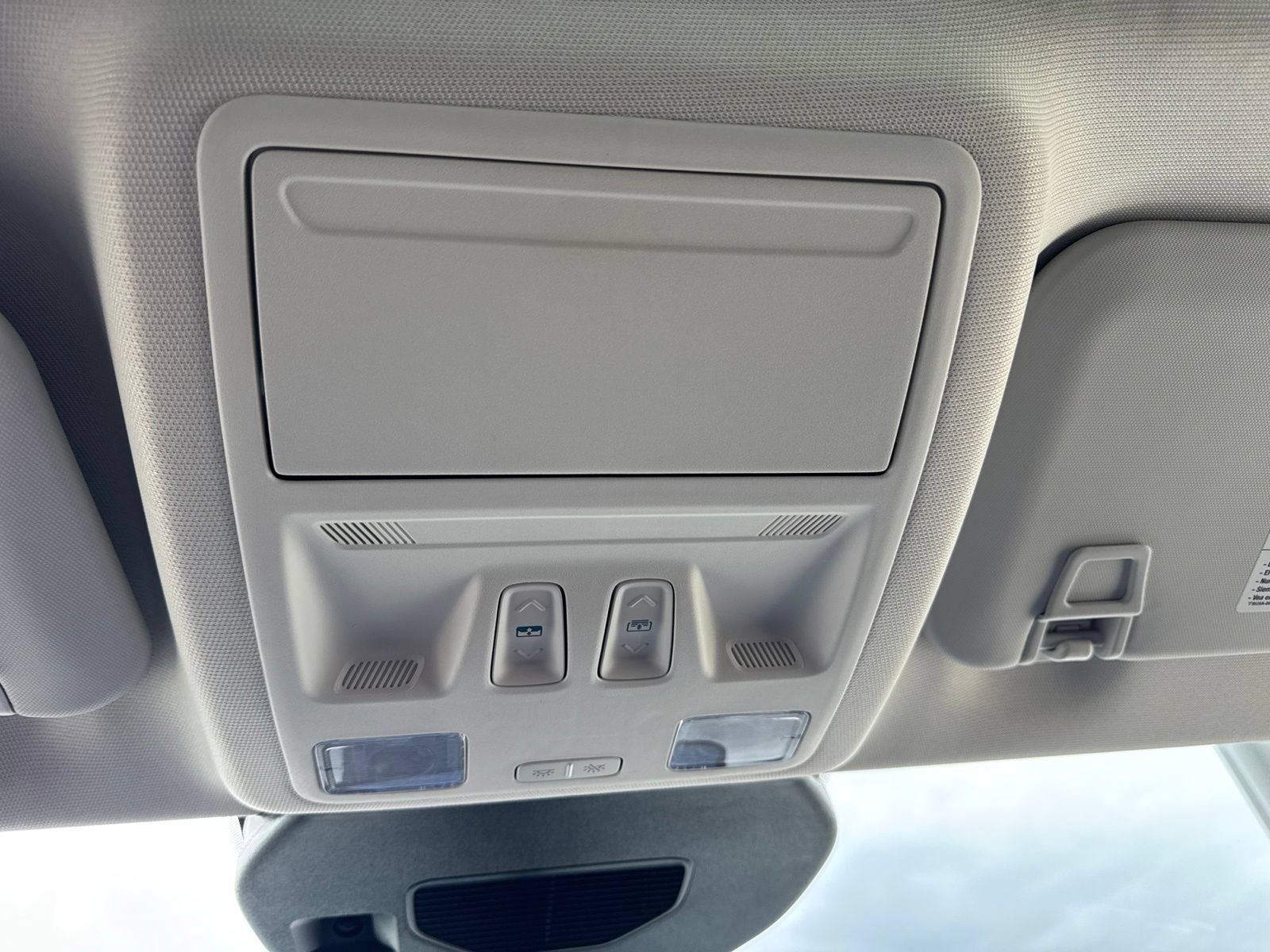 Certified 2025 Ford Escape SE FWD image 35
