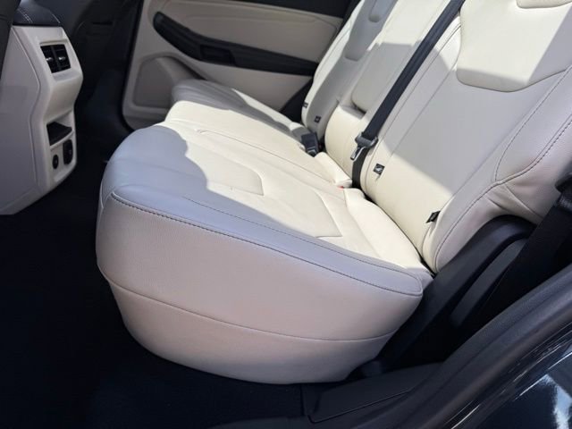 Certified 2022 Ford Edge Titanium AWD/4WD image 11