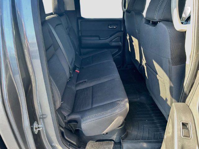 Used 2022 Nissan Frontier SV AWD/4WD image 34