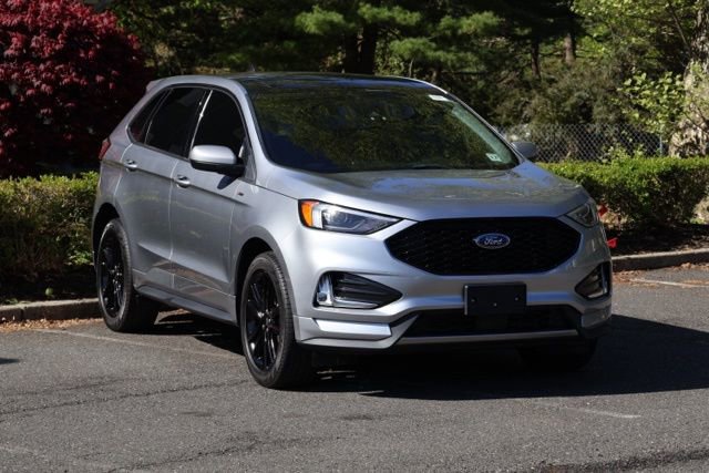 Certified 2022 Ford Edge ST-Line AWD/4WD image 2