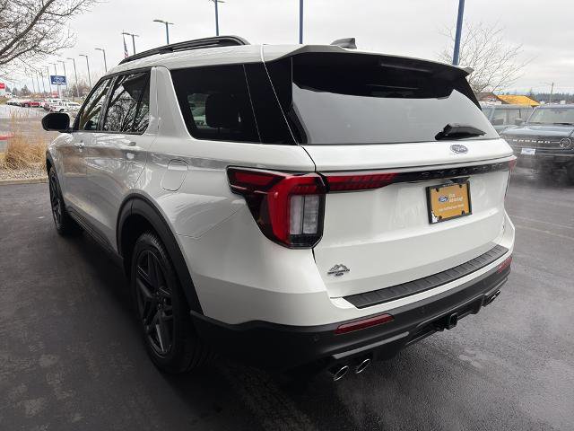 Certified 2025 Ford Explorer ST image 2