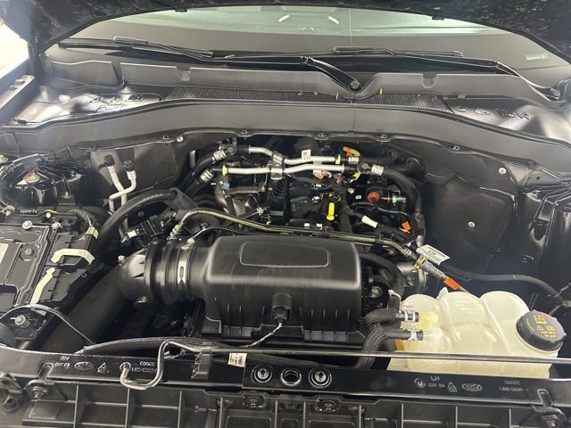 Certified 2022 Ford Explorer XLT w/ Equipment Group 202A image 18