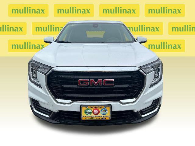 Used 2024 GMC Terrain SLE AWD/4WD image 16