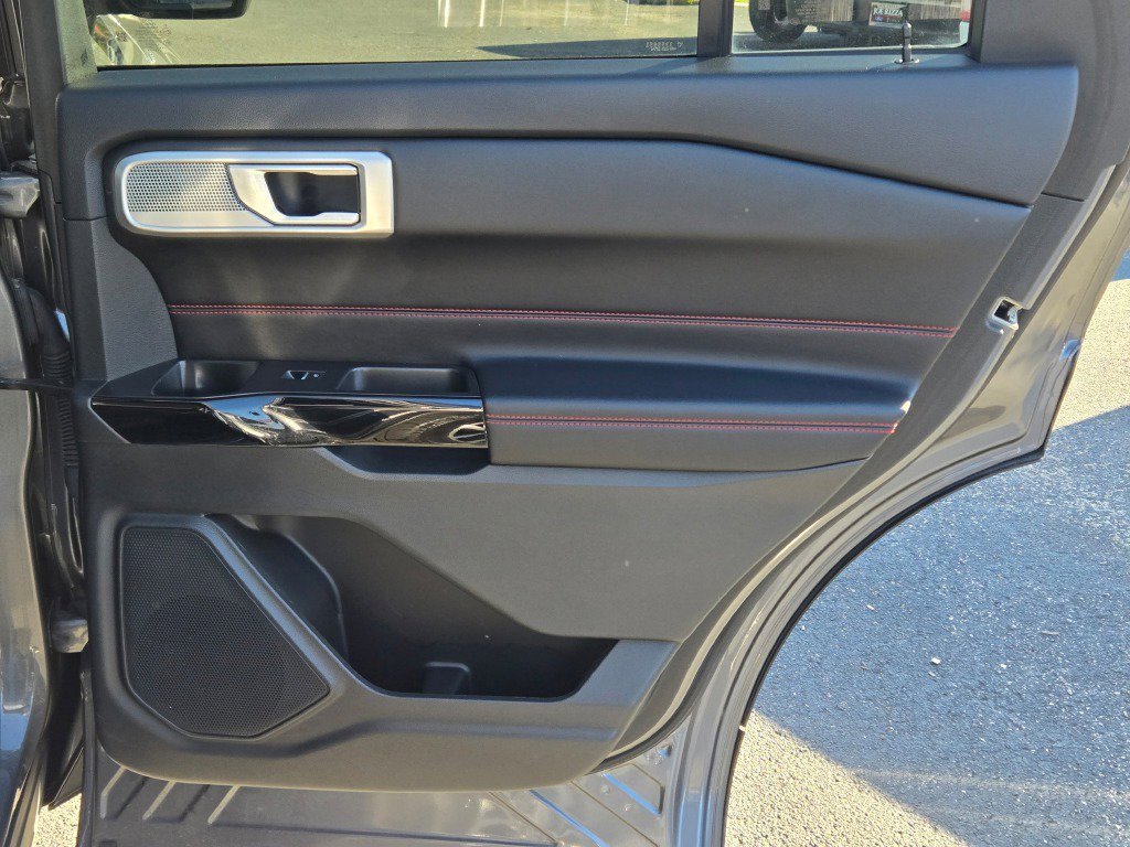 Certified 2022 Ford Explorer ST-Line image 8