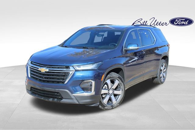 Used 2022 Chevrolet Traverse LT w/ LT Premium Package image 1