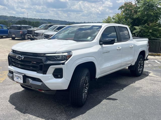 Used 2023 Chevrolet Colorado Z71 w/ Z71 Convenience Package 2 AWD/4WD image 8