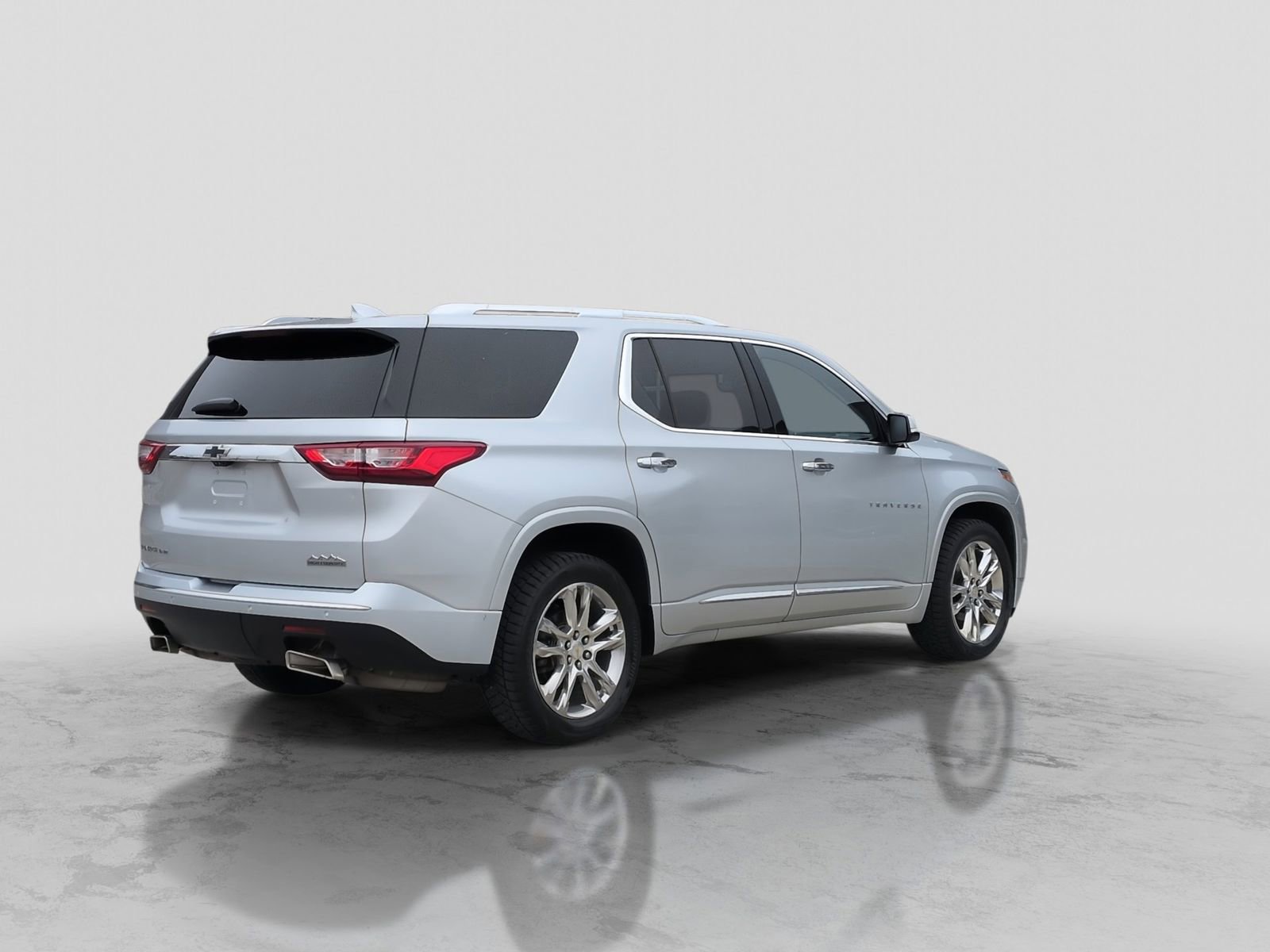 Used 2018 Chevrolet Traverse High Country w/ LPO, Floor Liner Package AWD/4WD image 7