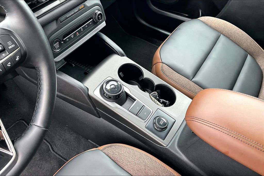Certified 2025 Ford Bronco Sport Outer Banks w/ Outer Banks Tech Package+ AWD/4WD image 15