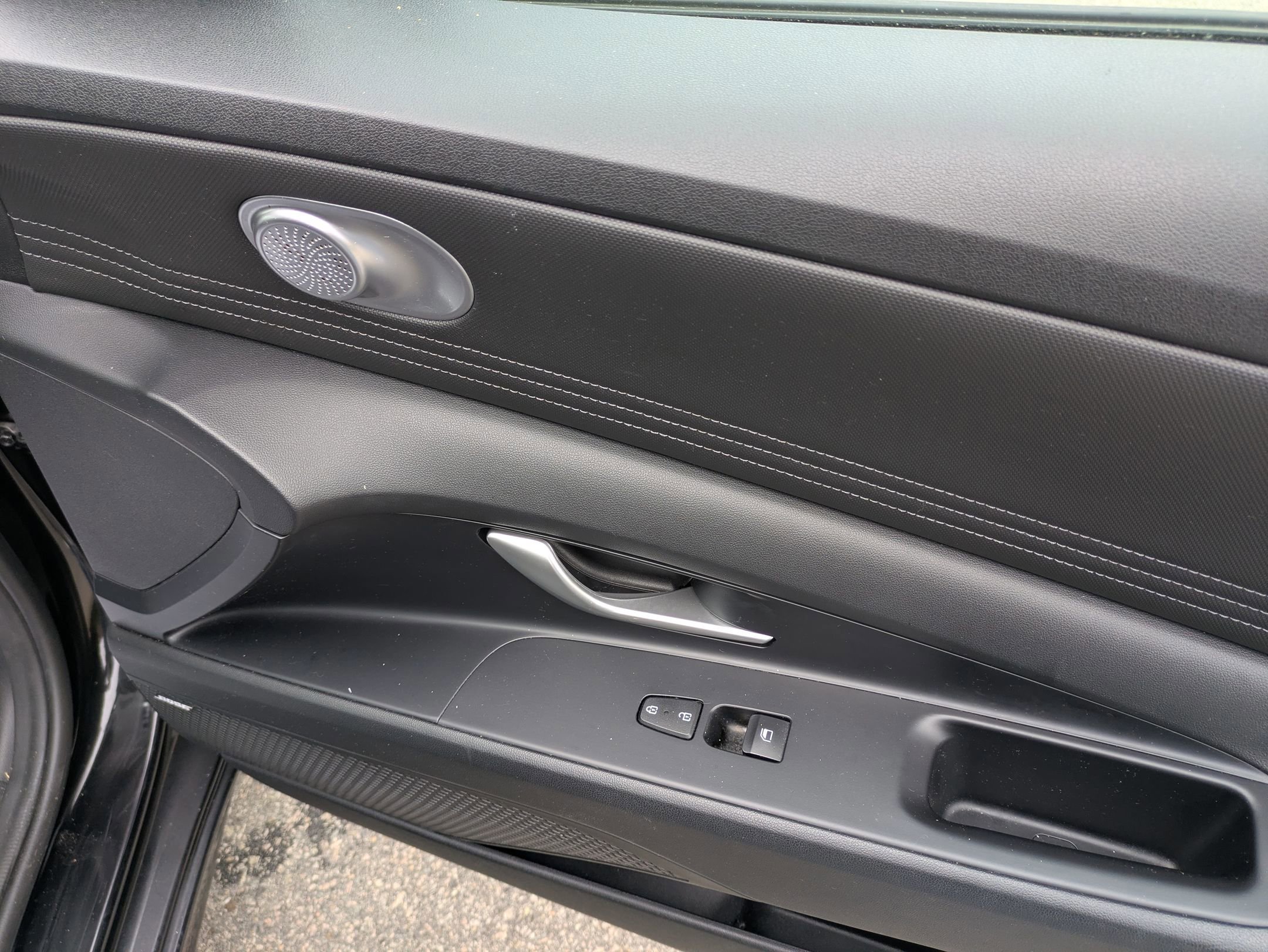 Used 2021 Hyundai Elantra SEL w/ Convenience + Premium Package image 32