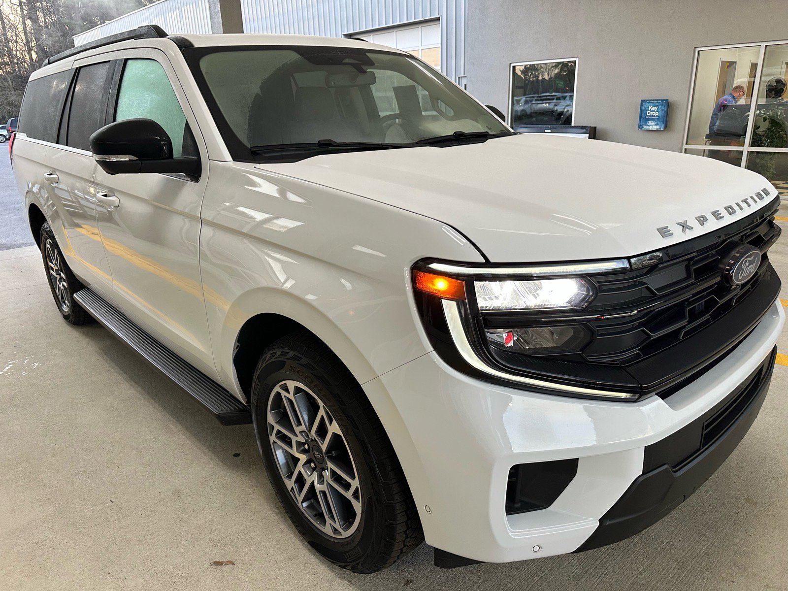 Certified 2025 Ford Expedition Max Active image 10