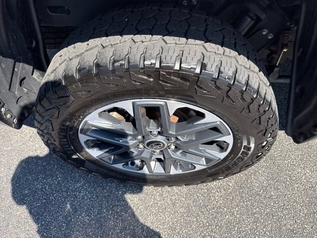 Used 2023 Toyota Tundra Limited AWD/4WD image 17