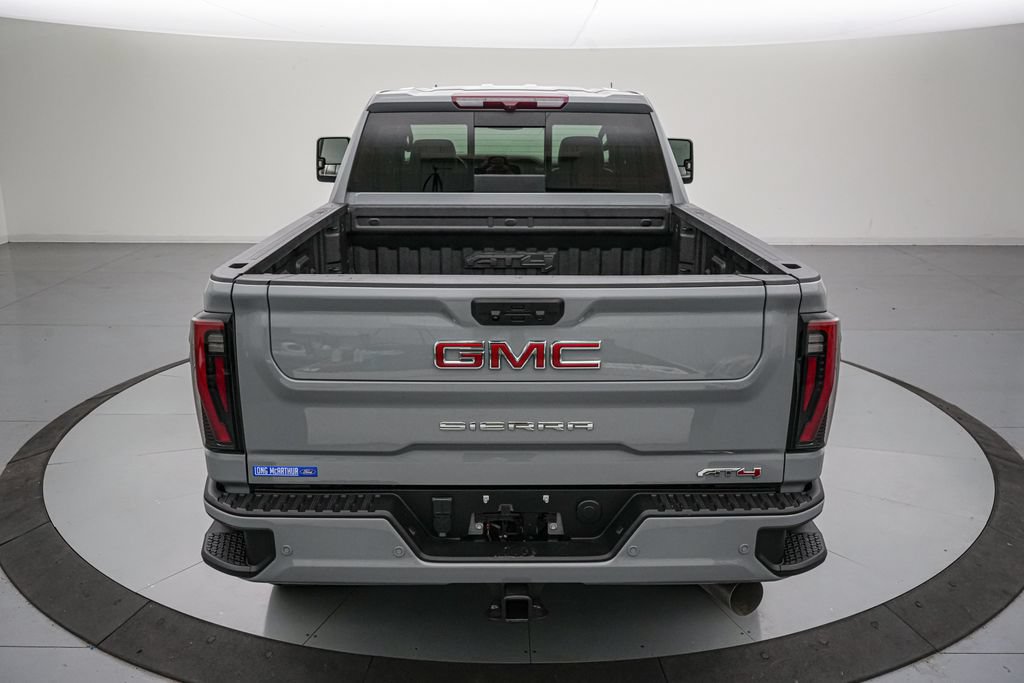 Used 2024 GMC Sierra 2500 AT4 w/ AT4 Preferred Package AWD/4WD image 5