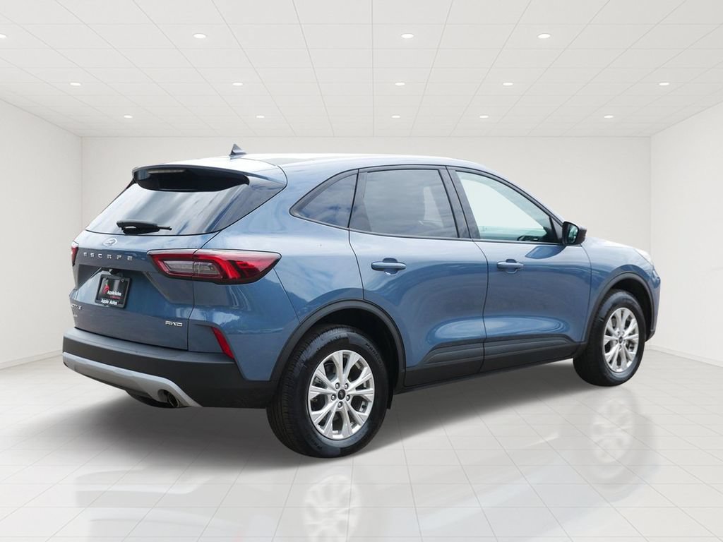 Certified 2025 Ford Escape Active w/ Cold Weather Package AWD/4WD image 3