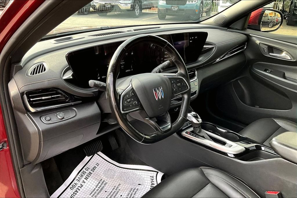 Used 2025 Buick Envista Avenir FWD image 13