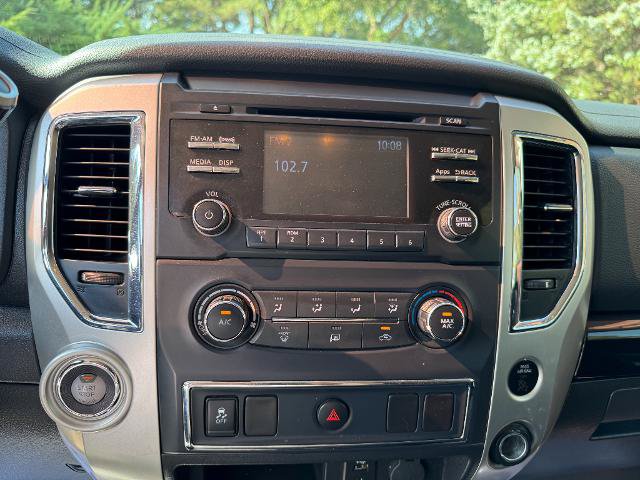 Used 2017 Nissan Titan SV RWD image 15