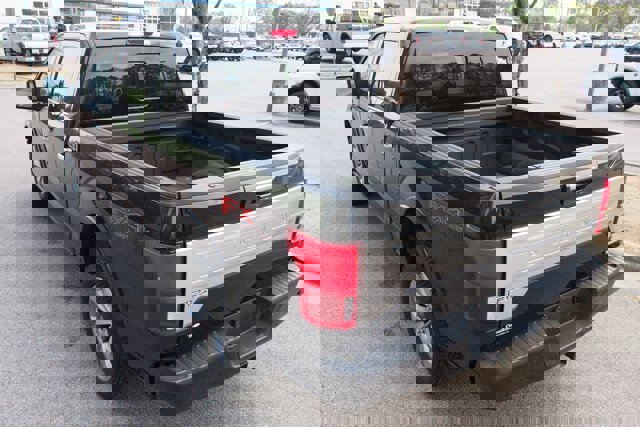 Certified 2020 Ford F150 Platinum w/ Equipment Group 701A Luxury image 3