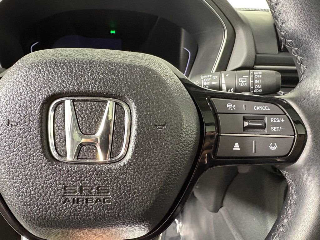Used 2024 Honda Pilot Touring image 23