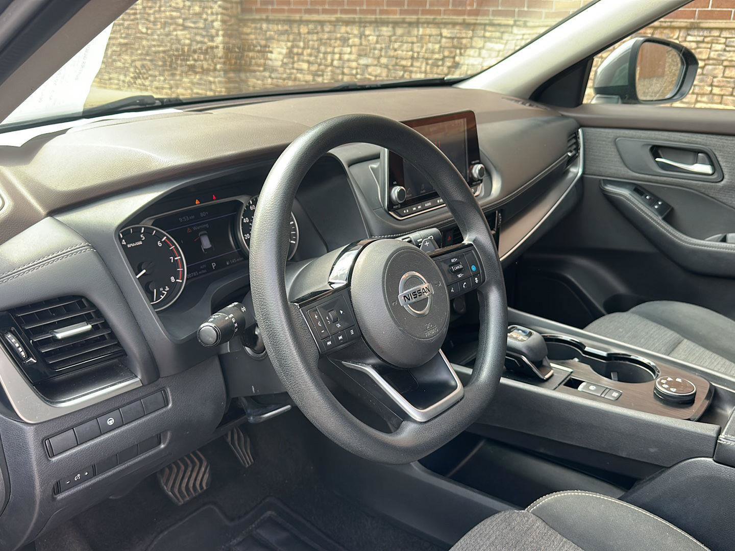 Used 2021 Nissan Rogue SV AWD/4WD image 10