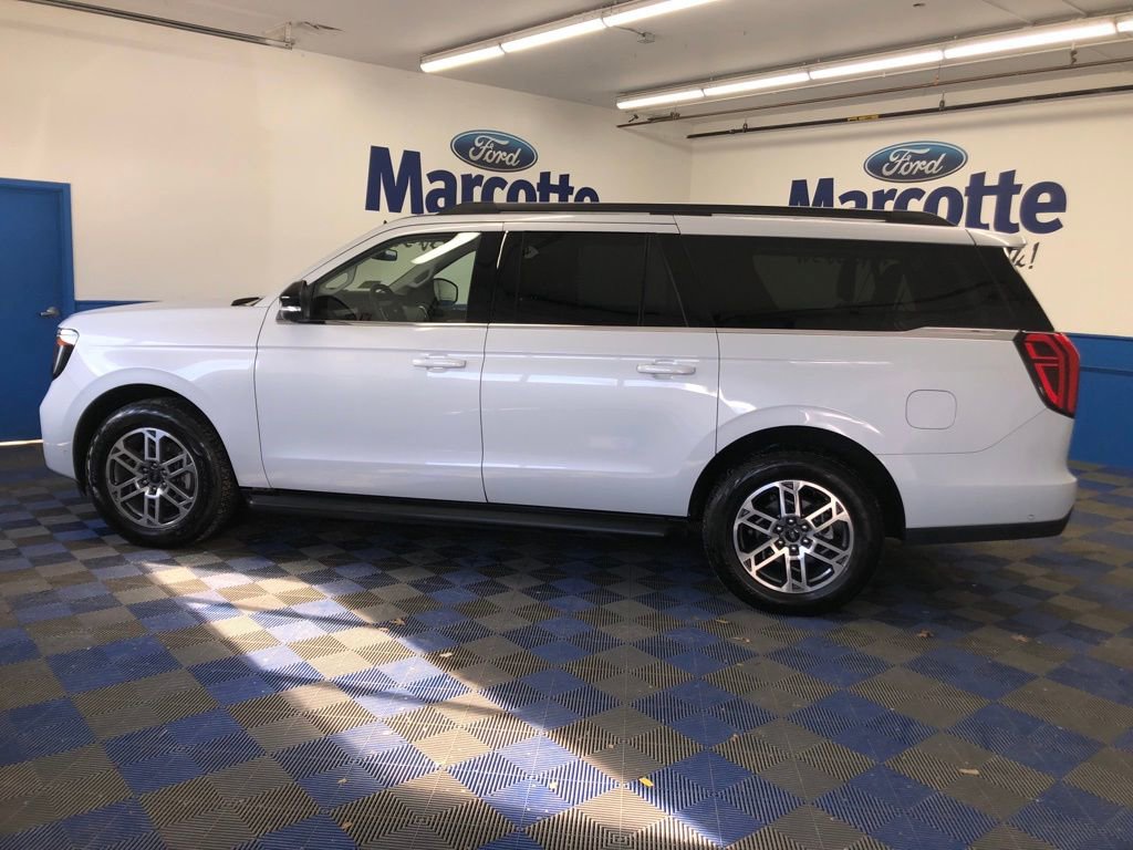 Certified 2025 Ford Expedition Max Active image 2