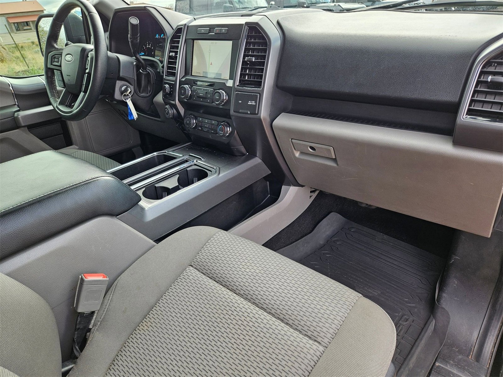 Certified 2019 Ford F150 XLT w/ Equipment Group 302A Luxury image 31