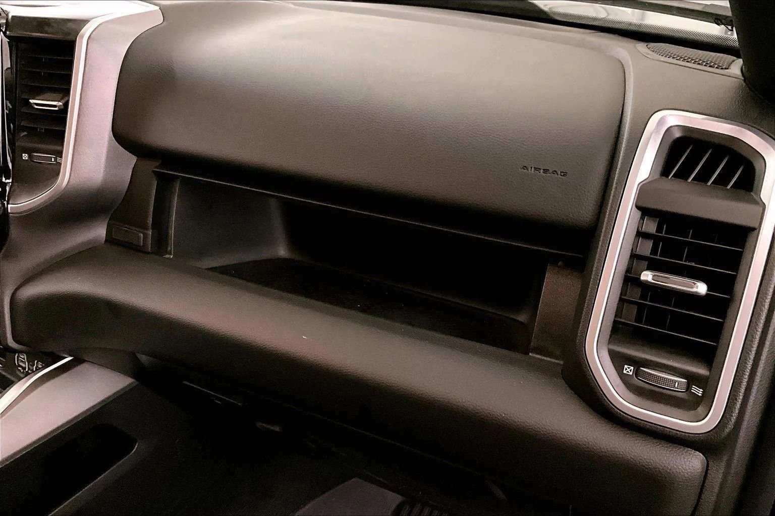 Used 2023 RAM 1500 Big Horn image 15